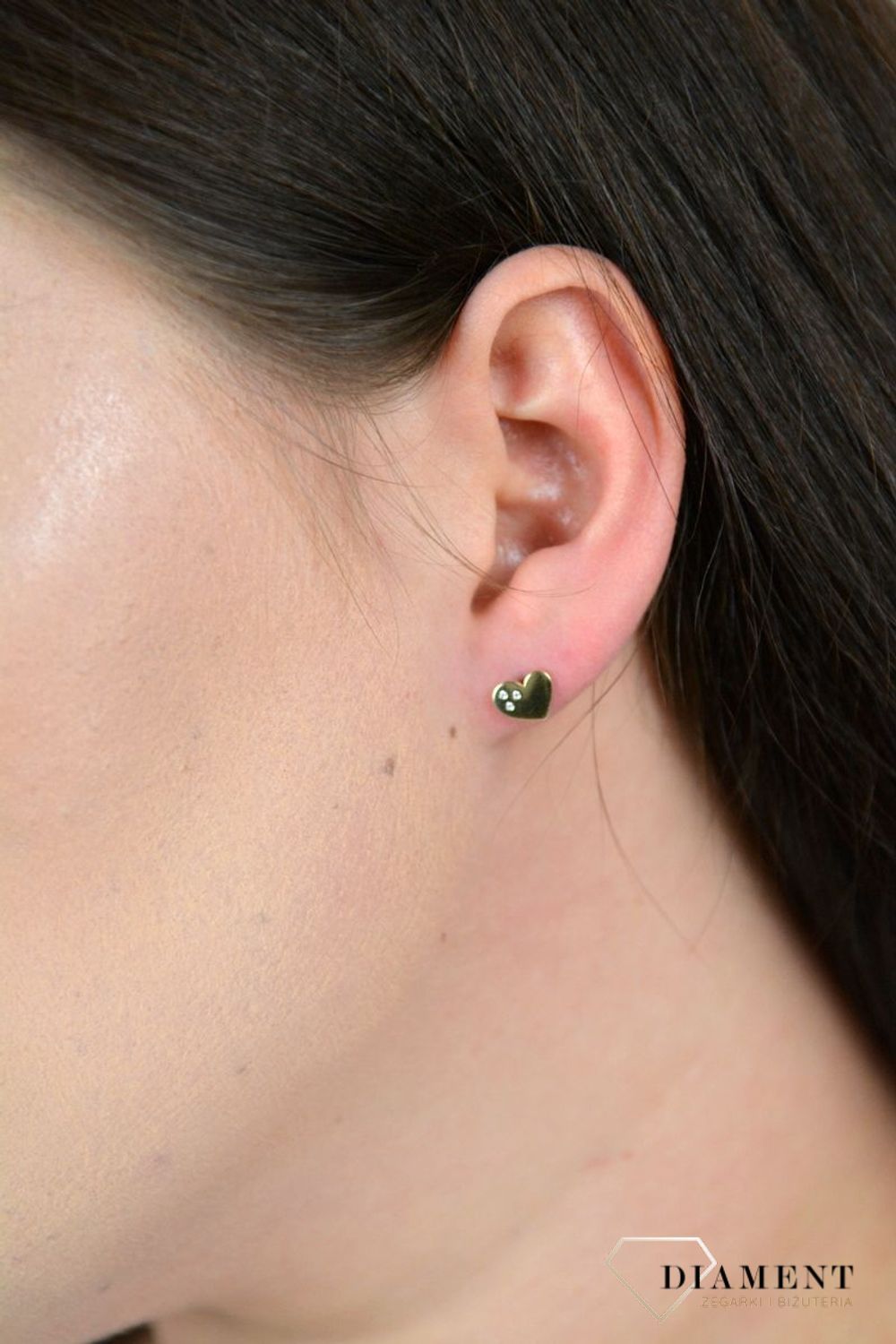 Złote kolczyki 333 na sztyft 'Serce z trzema cyrkoniami' KL 9476.jpg